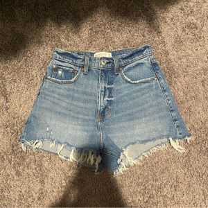 Abercrombie Curve Love 90s High Rise Shorts